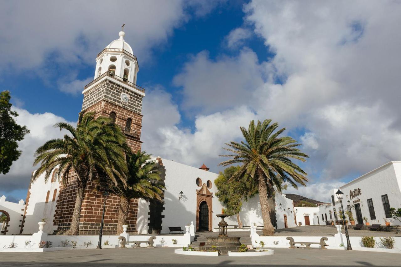 White Suite Deluxe Costa Teguise Bagian luar foto