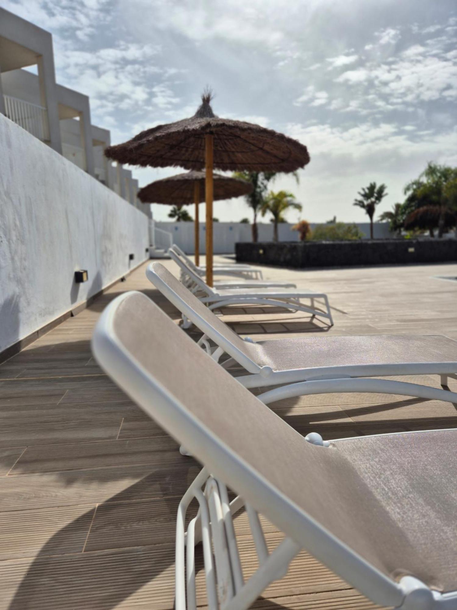 White Suite Deluxe Costa Teguise Bagian luar foto